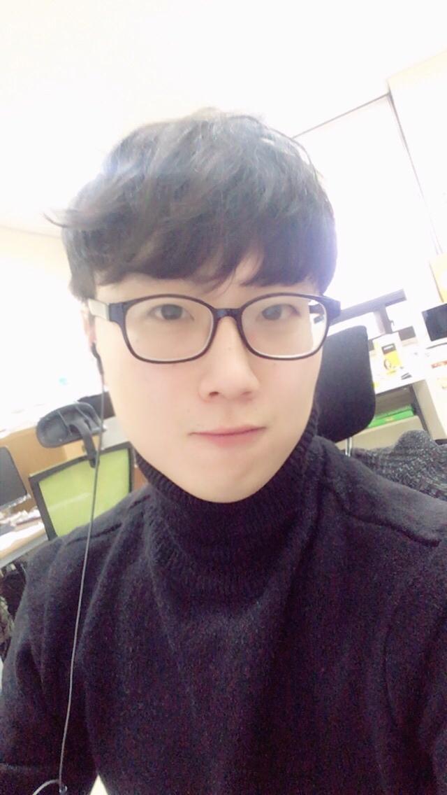 이필섭 사진